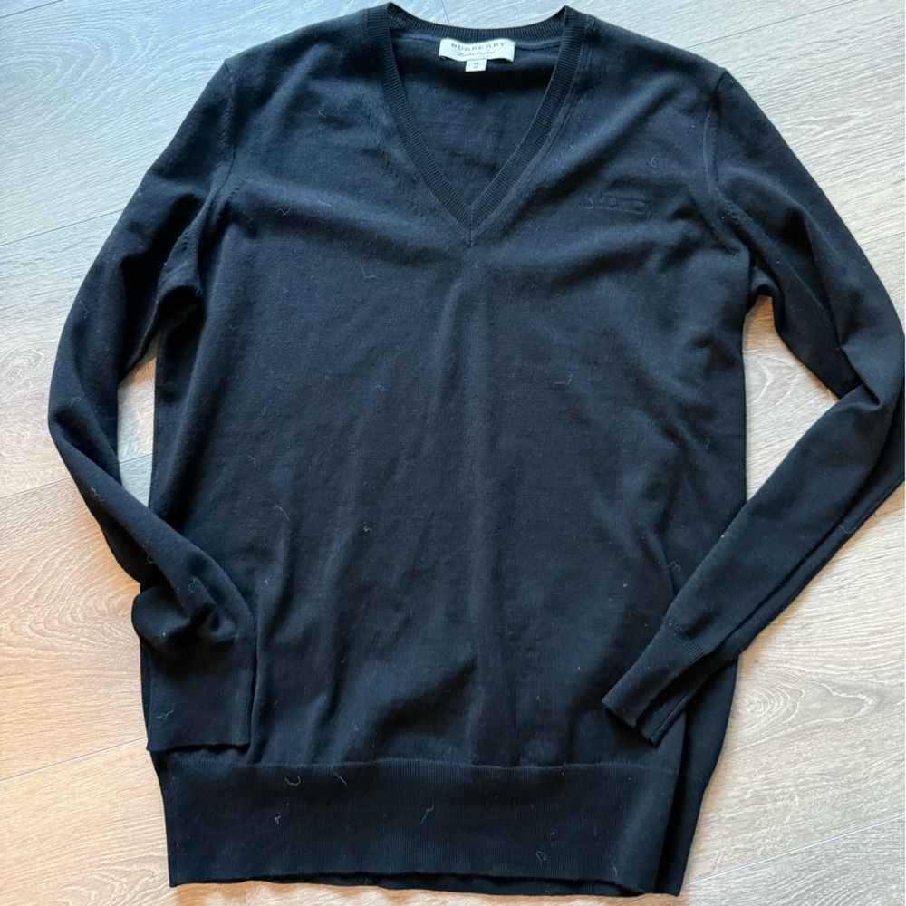 BURBERRY WOMENS FINE KNIT MERINO WOOL V NECK SWEATER IN XS BLACK